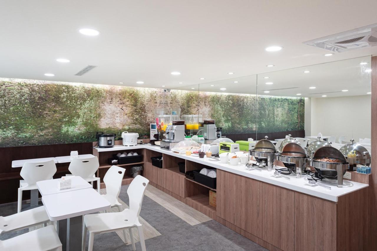 Peach Hotel Kota Hsinchu Bagian luar foto